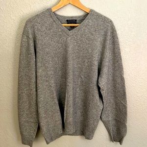 Club Room Cashmere V-neck Sweater - Large